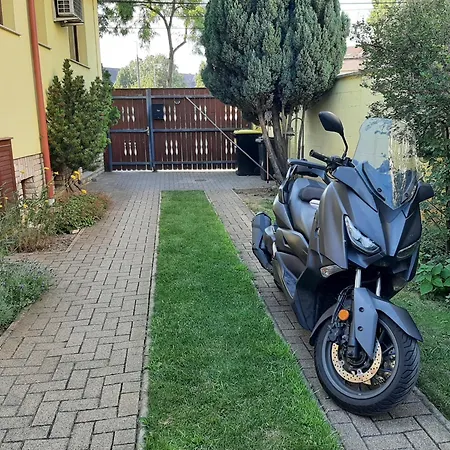 Szt Kristof Bed & Breakfast Ráb